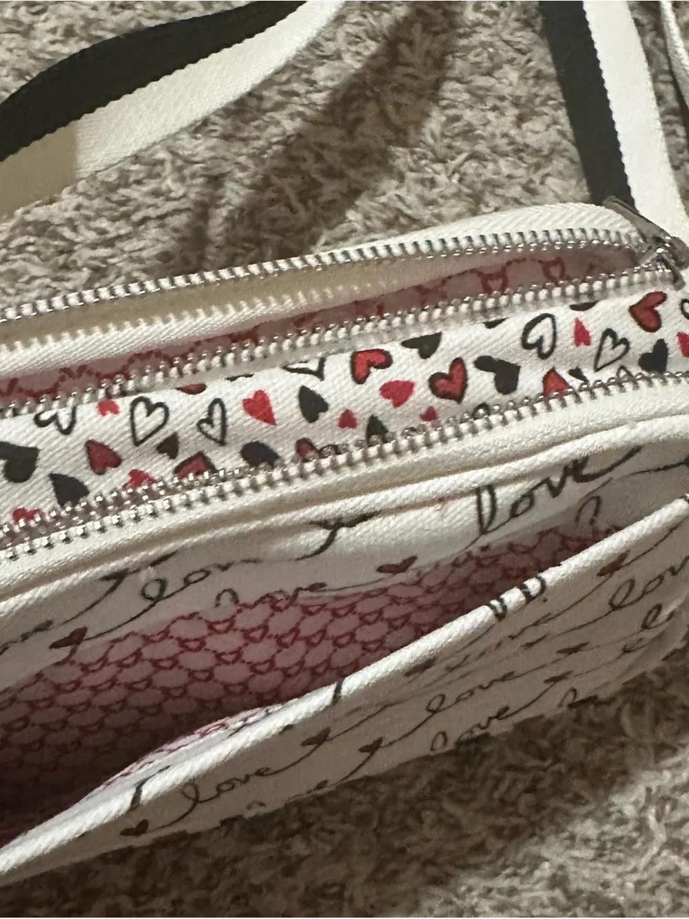 NWT Brighton Red & White Canvas Love Hearts Crossbody Bag Handwritten Scroll